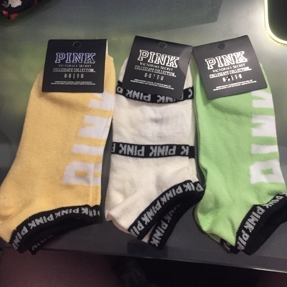 Victoria’s Secret PINK socks